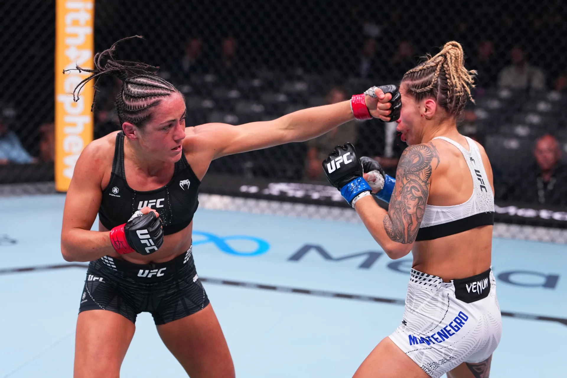 デルフィーン・ベヌアイシュがモンテネグロを2R一本 母国パリでUFCデビュー戦を飾る